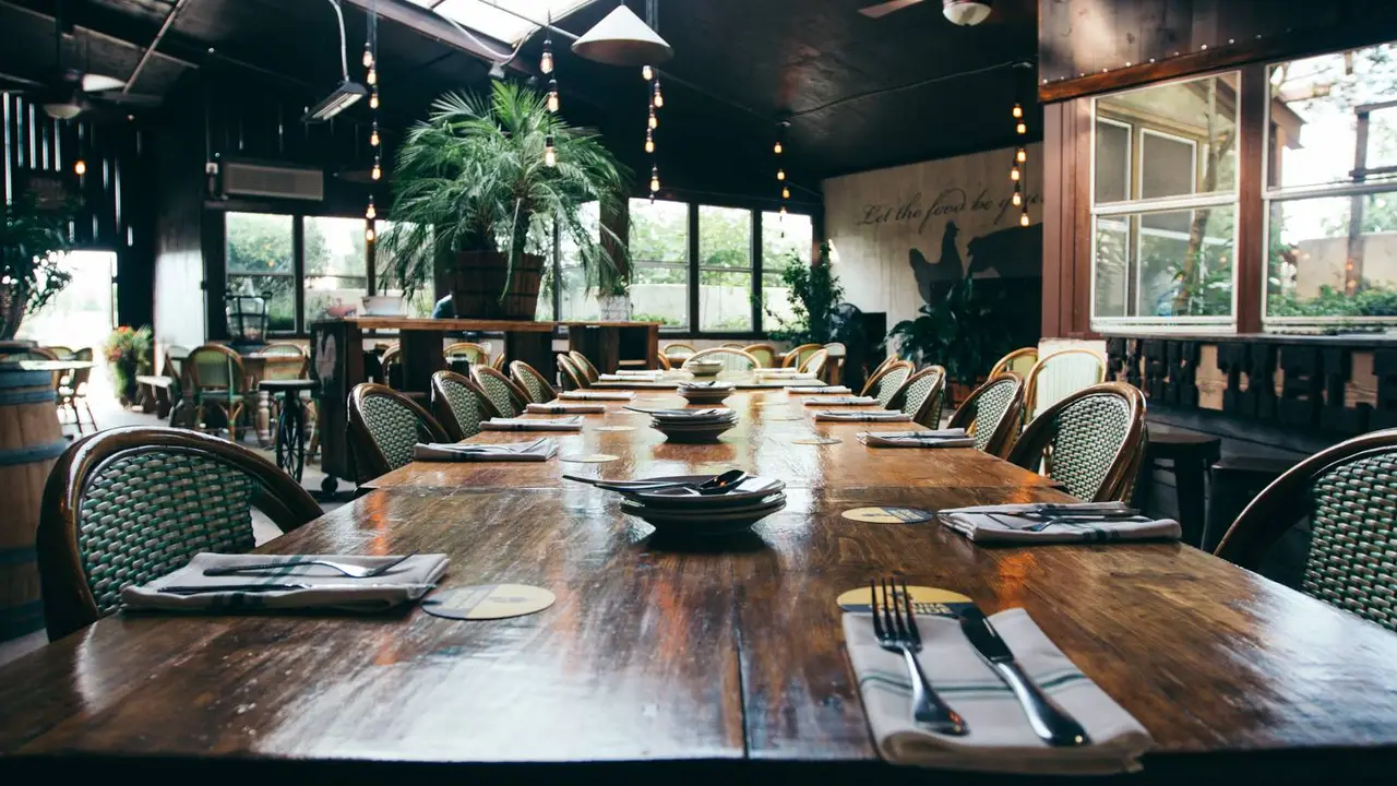 Farm-to-Table Restaurant Reels